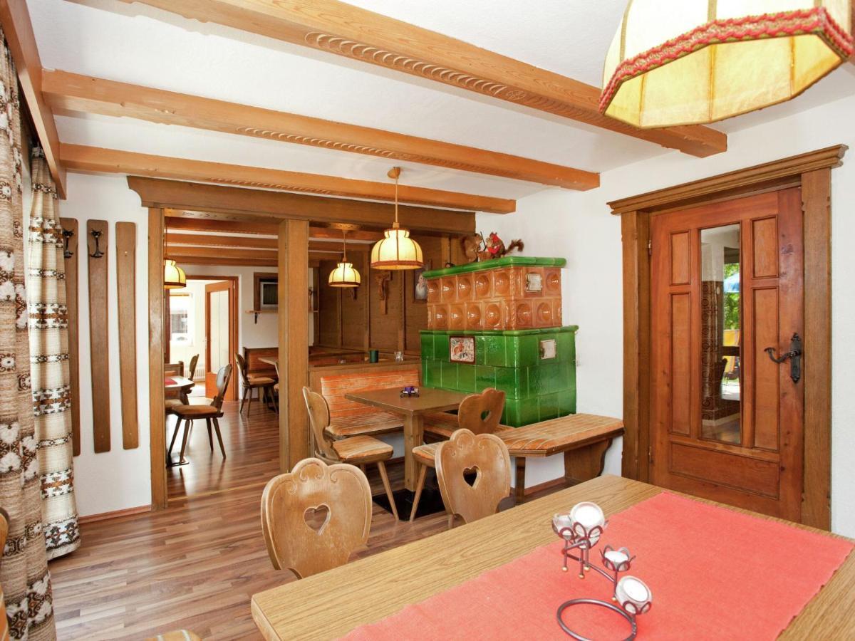 Spacious Holiday Home In Wenns Near Ski Area מראה חיצוני תמונה